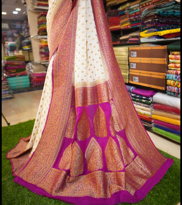 Elegant Semi Pure Khaddi Georgette Saree With Contrast Purplish Pink Border